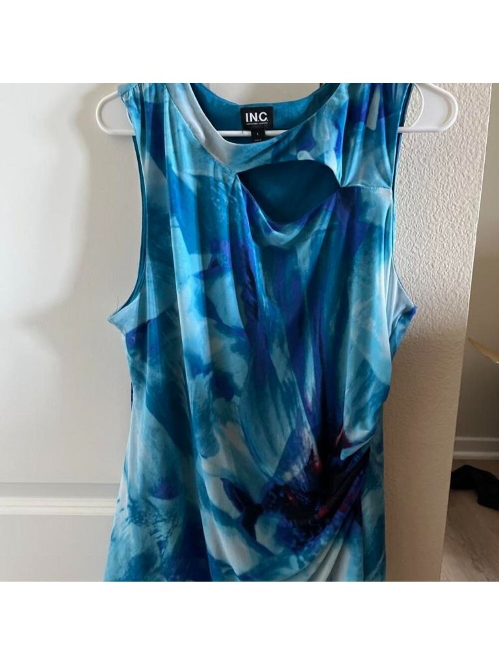 INC International Concepts blue and white abstract floral print tank top